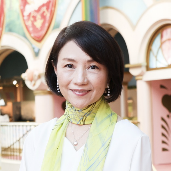 株式会社サンリオエンターテイメント代表取締役社長の小巻亜矢氏